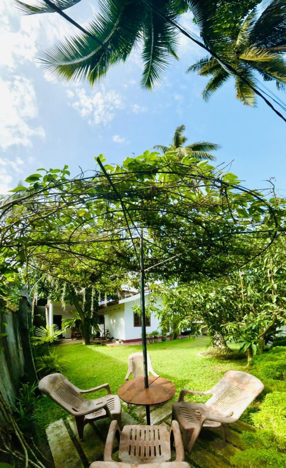 Sanithu Homestay And Villa Галле Экстерьер фото