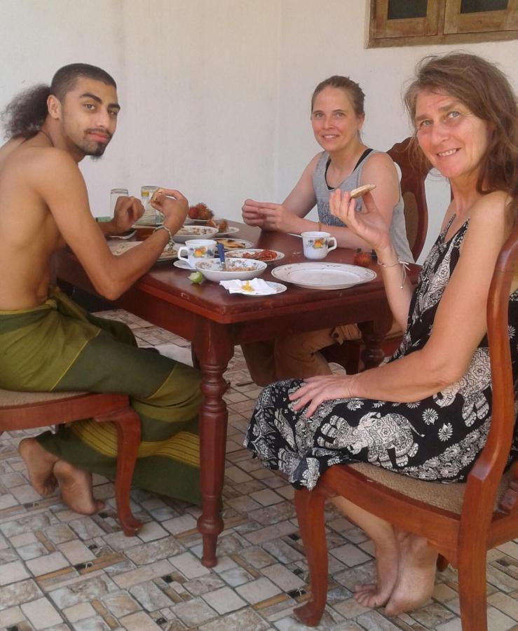 Sanithu Homestay And Villa Галле Экстерьер фото